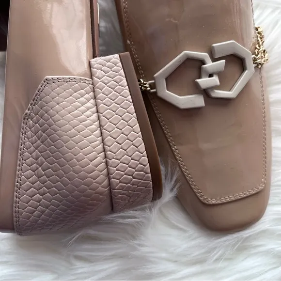 Louise et Cie | NWOT Nude Patent Leather Scales Chain Accent Everland Loafers
