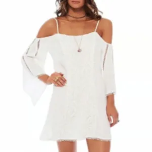L*SPACE Boho Lace Crochet Cold Shoulder Dress Swim Cover-Up White- Size Medium