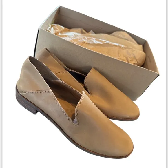 Lucky Brand Women’s Cahill Leather Loafers size 8 Tan (Sesame Saratoga)