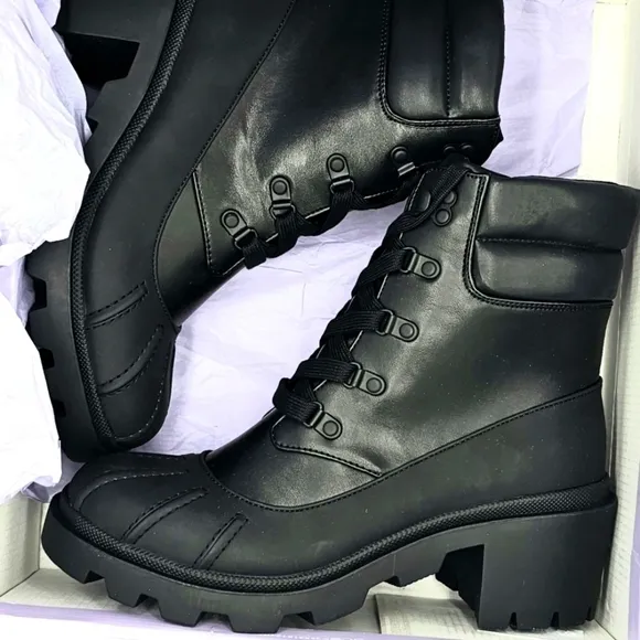 Madden Girl Black Zipper Platform Ankle Boots Size 10 Medium
