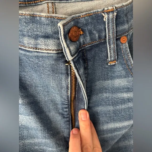 Madewell | frayed edge | cropped | denim | 29