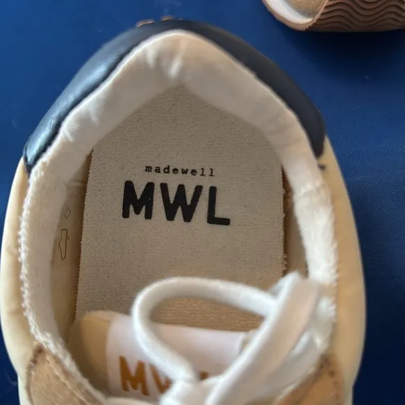 Madewell women’s Beige and Brown Sneakers NEW
