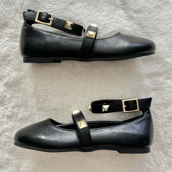 Marc Fisher Kids Tasha Studded Buckle Flats Black Gold Size 2