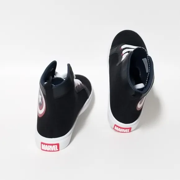 Marvel Sneakers!