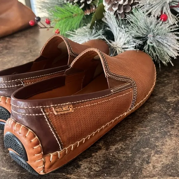 Men’s Pilolinos Leather Loafers