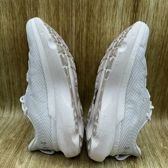 Men's Size 9.5 - Under Armour HOVR Infinite Pro White Halo Sneakers Shoes‎