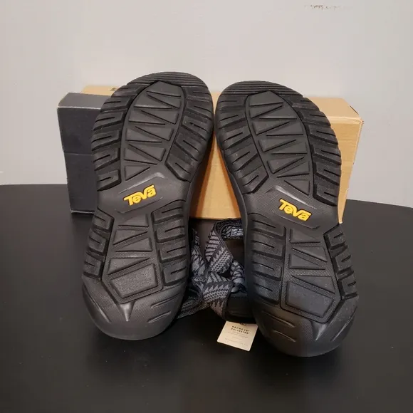 Men's TEVA Hurricane XLT2 1019234 BNBK Gray Black Sandals Size 12