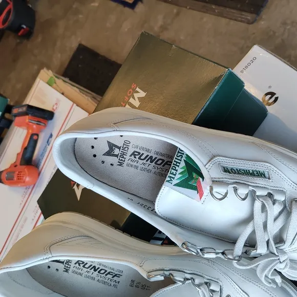 Mephisto White Sneakers Minimalist Design Versatile Wear