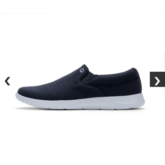 Merinos Slip On Sneakers in Black Size 7 Made From Fine Australian Merino Wool