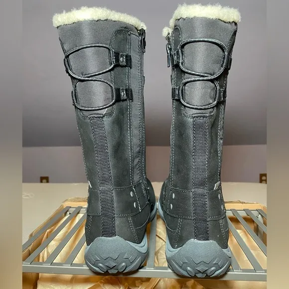 MERRELL Women's Murren Mid Waterproof Boots