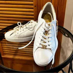 Michael Kors White &amp; Gold Leather Sneakers - 7M ✨💛