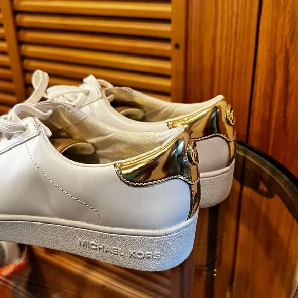 Michael Kors White &amp; Gold Leather Sneakers - 7M ✨💛
