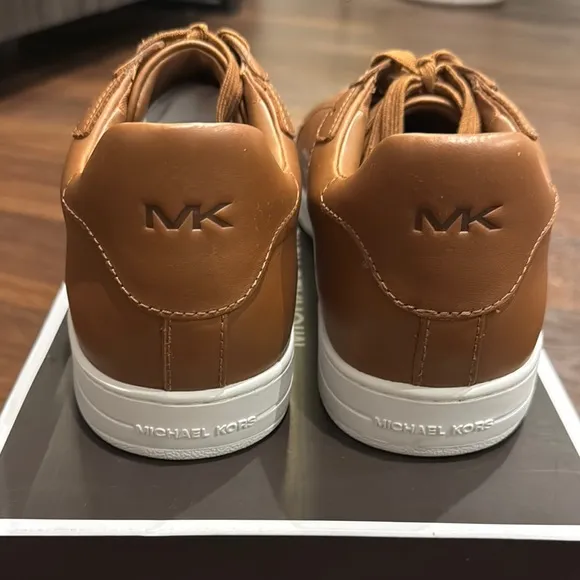 MICHAEL Michael Kors NWT Keating Lace Up Tan Leather Sneakers Sleek Design.
