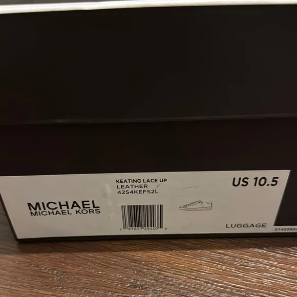 MICHAEL Michael Kors NWT Keating Lace Up Tan Leather Sneakers Sleek Design.