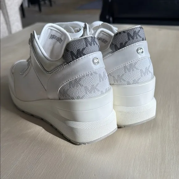MICHAEL Michael Kors White and Gray Wedge Sneakers with Breathable Fabric 🤍