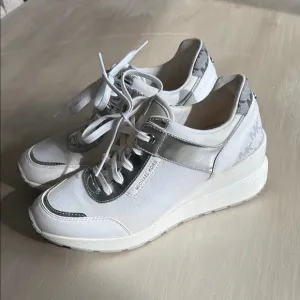 MICHAEL Michael Kors White and Gray Wedge Sneakers with Breathable Fabric 🤍