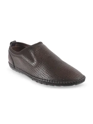 Mochi Men Coffee Brown Textured Leather Loafers