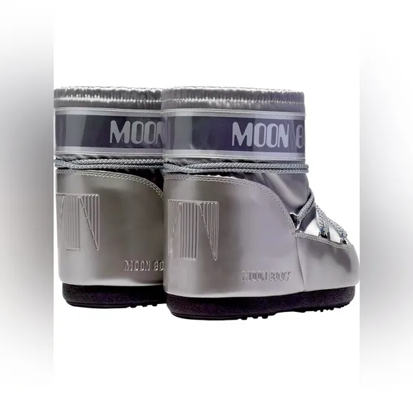 Moonboot sz 6-8 WMN $345 MSRP