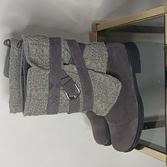 Muk Luks grey wool knit boots size 10
