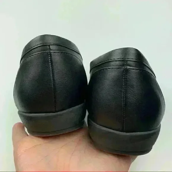 Natural soul Flats size 10 W Gracee black loafers