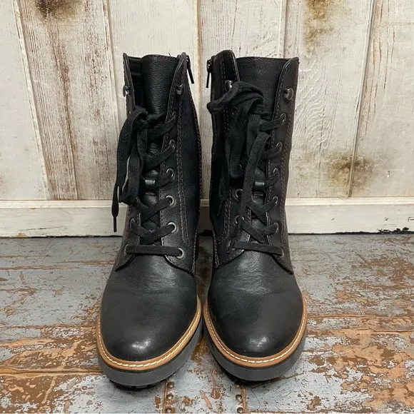 Naturalizer Callie Lace Up Leather Heeled Boots