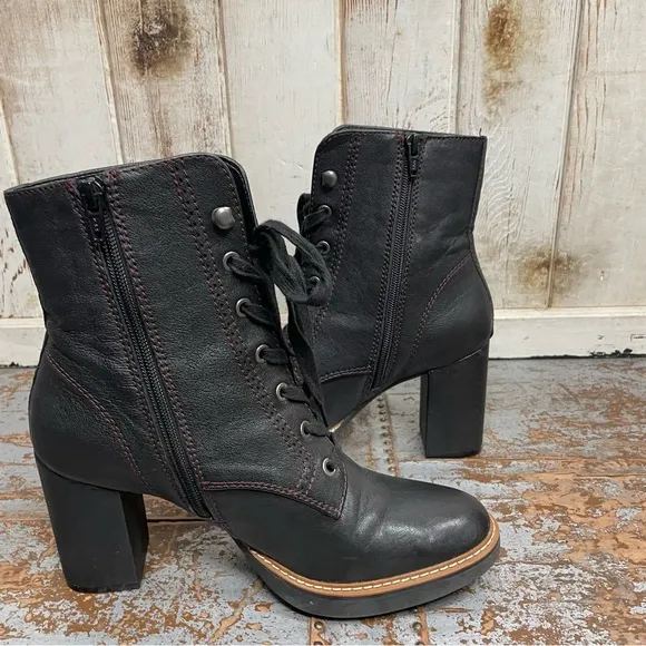 Naturalizer Callie Lace Up Leather Heeled Boots