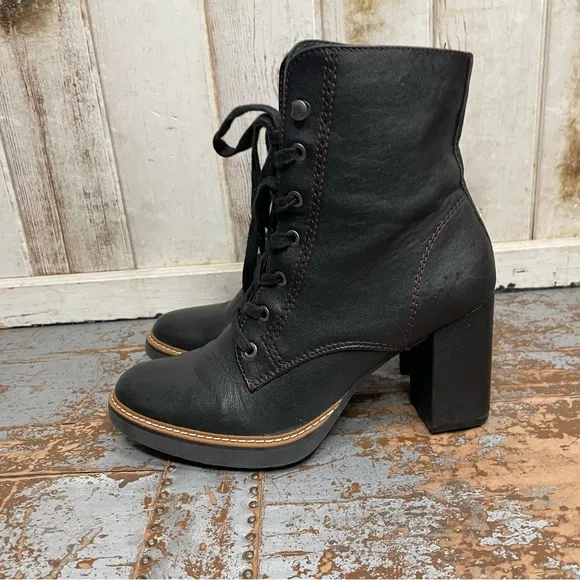 Naturalizer Callie Lace Up Leather Heeled Boots