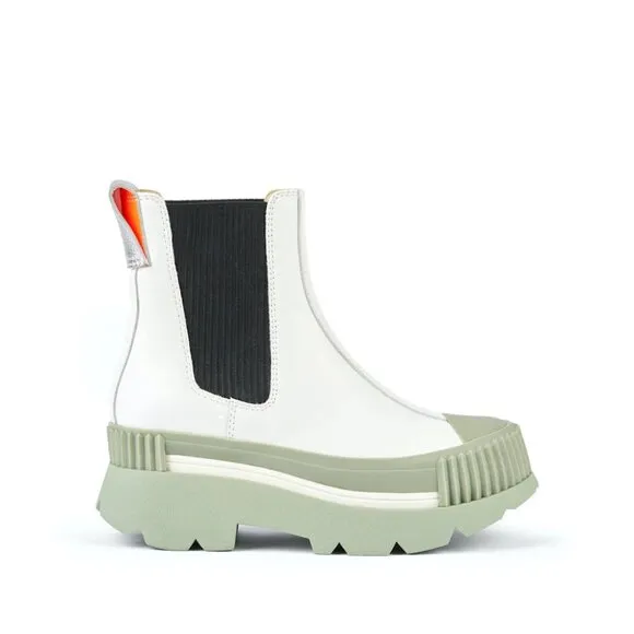 NEW 4CCCCEES Suede Esker Chelsea Boots white multi for women 1368tn