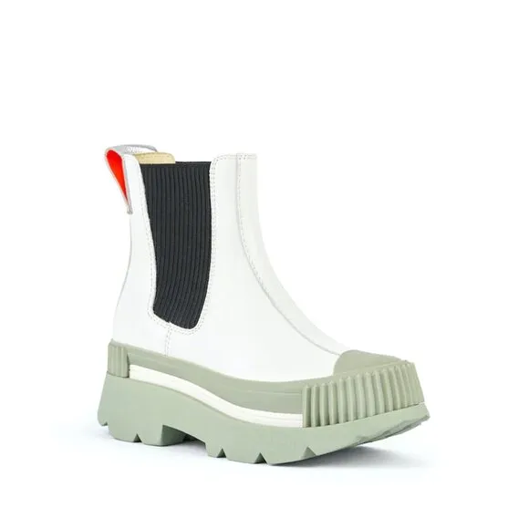 NEW 4CCCCEES Suede Esker Chelsea Boots white multi for women 1368tn