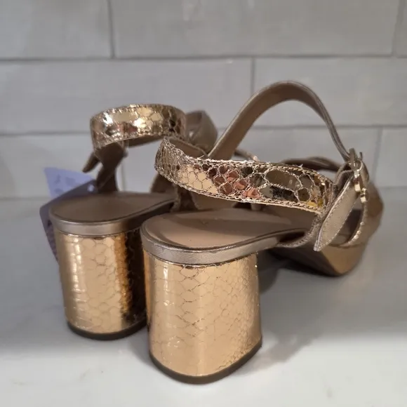 NEW Aerosoles Cosmos Rose Gold Metallic Platform Sandals Size 9