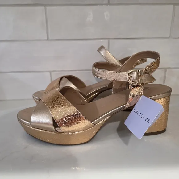 NEW Aerosoles Cosmos Rose Gold Metallic Platform Sandals Size 9