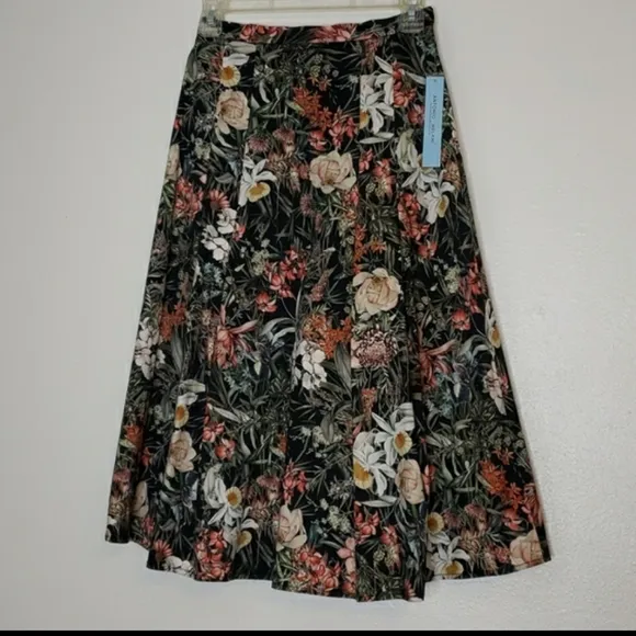 NEW Antonio Melani Black Floral Brenda Sateen Skirt Print Midi Elegant Summer