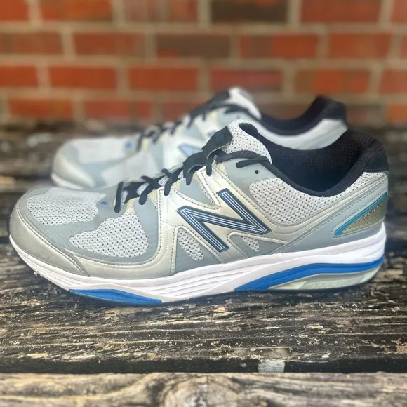 New Balance 1540V2 Men’s Athletic Running Shoes Sneakers Gray Blue Size 13