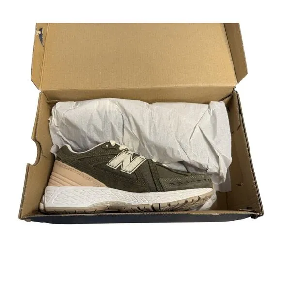 New Balance 1906F Women's Sneakers | Size 7 | NIB