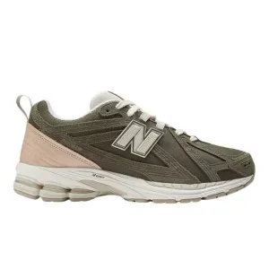 New Balance 1906F Women's Sneakers | Size 7 | NIB