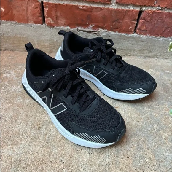 New Balance 545 Mens 6.5 Black Running Sneakers Shoes