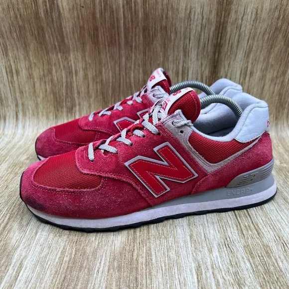 New Balance 574 Men's Size 9.5 D Red Suede Casual Sneakers Shoes‎ ML574ERD