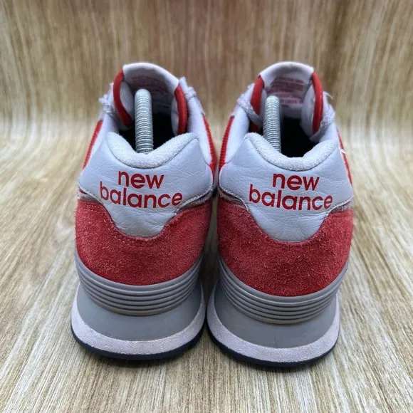 New Balance 574 Men's Size 9.5 D Red Suede Casual Sneakers Shoes‎ ML574ERD