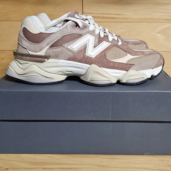 New Balance 9060 Sparrow Flag Taupe  Mens Shoe Sneaker U9060EEH