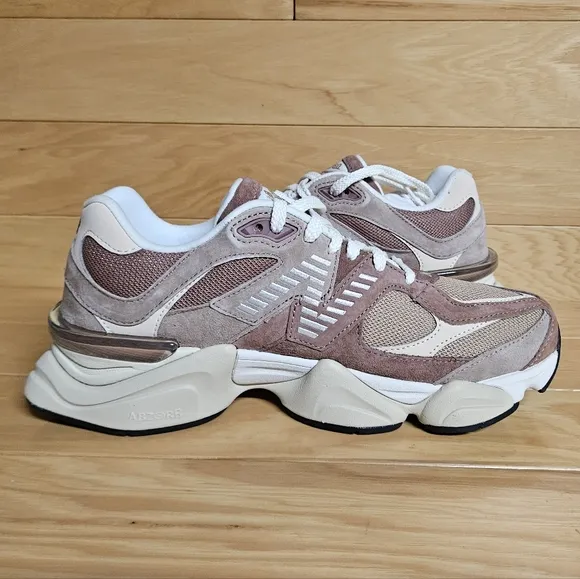 New Balance 9060 Sparrow Flag Taupe  Mens Shoe Sneaker U9060EEH