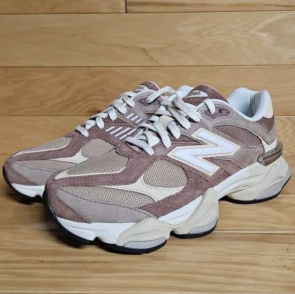New Balance 9060 Sparrow Flag Taupe  Mens Shoe Sneaker U9060EEH