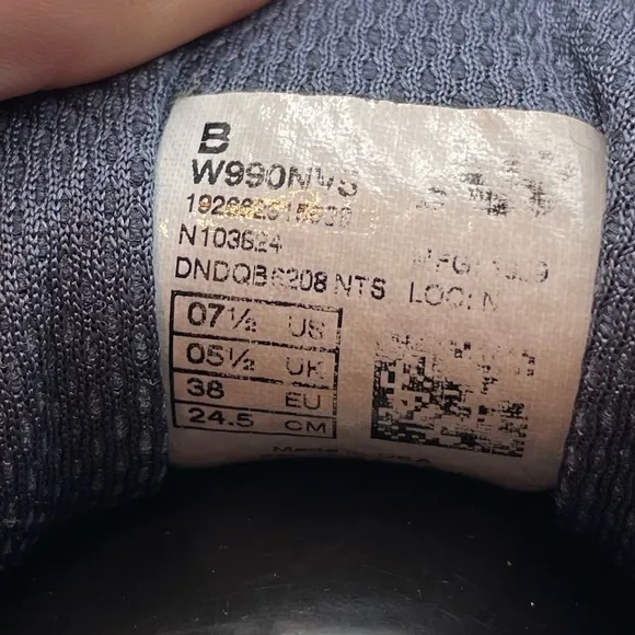 New Balance Made in the USA 990v5 women’s sneakers size 7.5