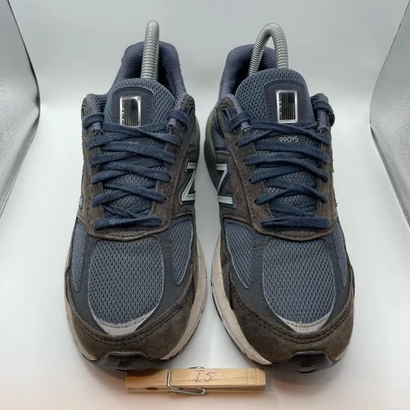 New Balance Made in the USA 990v5 women’s sneakers size 7.5