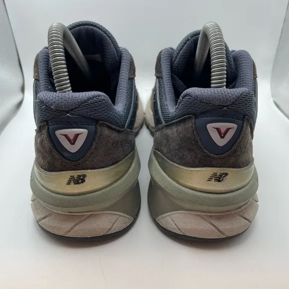New Balance Made in the USA 990v5 women’s sneakers size 7.5