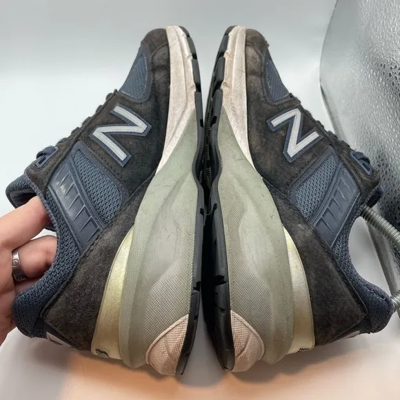 New Balance Made in the USA 990v5 women’s sneakers size 7.5
