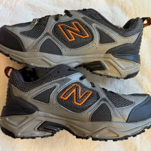 New Balance Men’s Trail Running Shoes, Size 9 Extra Wide