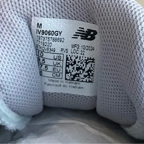 New Balance Sneakers 9060 US Kids Infants Size 10 gray New in Box.