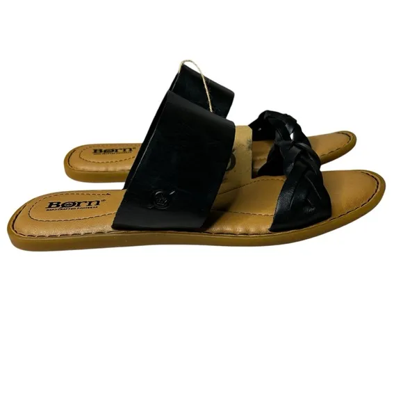 NEW Born Women's Leather Flat Sandals Black Slip On Cushioned Footbed Size 9