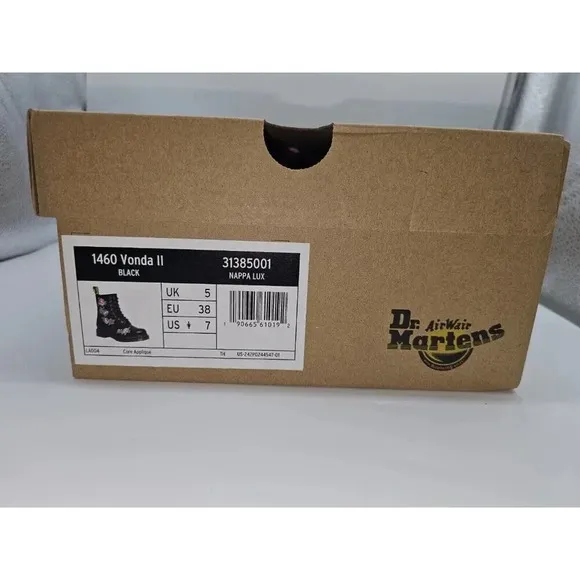 NEW Dr. Martens 1460 Vonda Women's Size 7 Pink Rose Embroidered Leather Boots