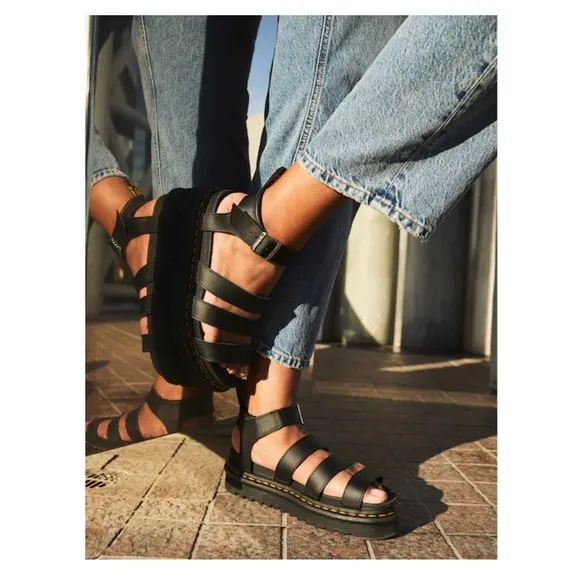 New Dr. Martens Blaire Hydro Leather Platform Sandal in Black RUN LARGE